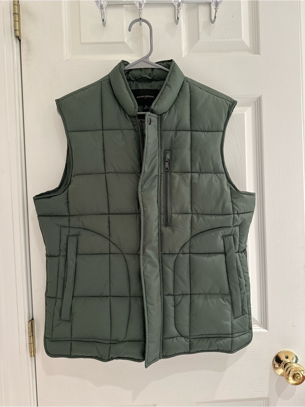 Banana Republic Quilted Puffer Vest in Olive Green